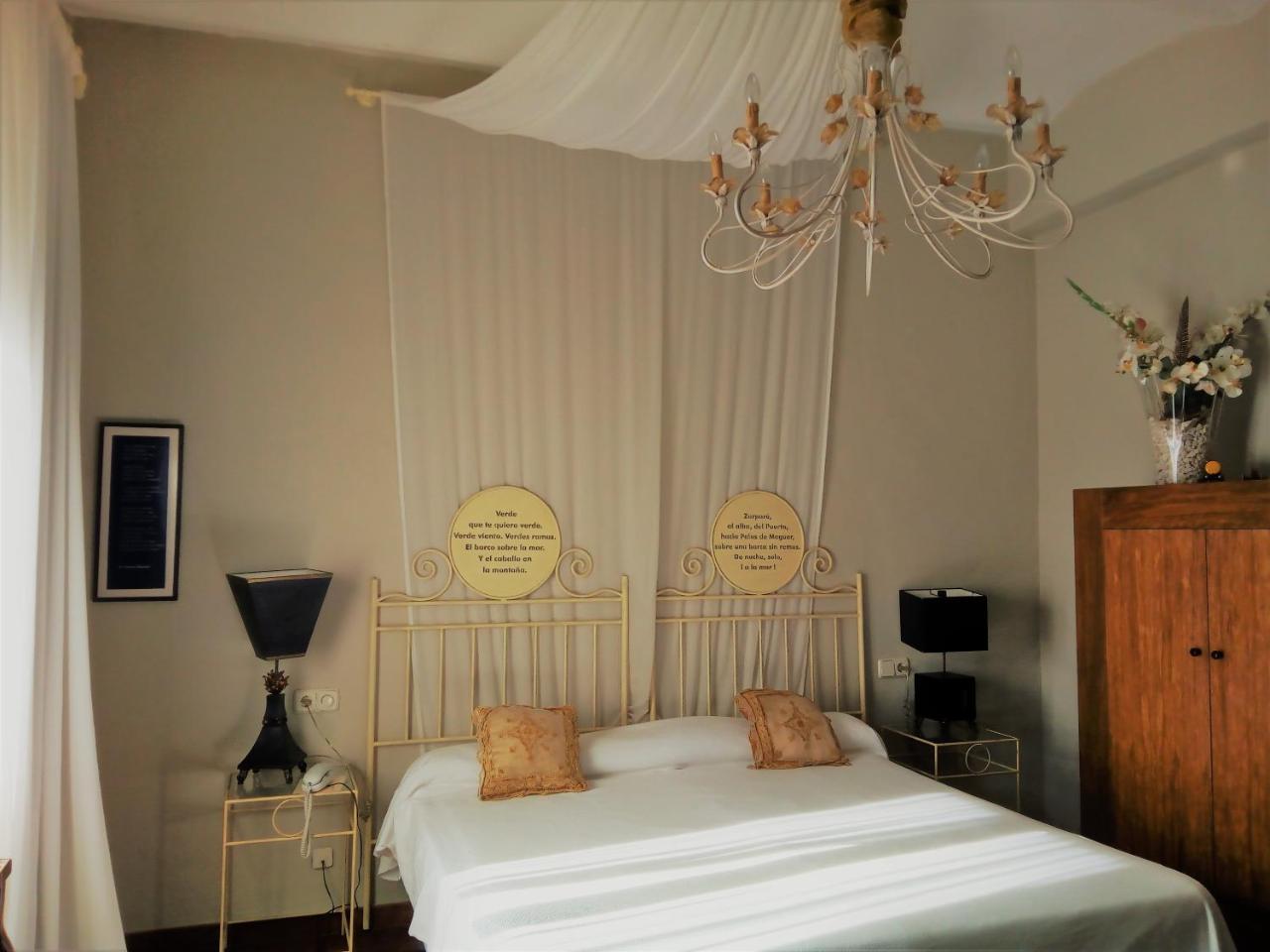 Hotel Utopia